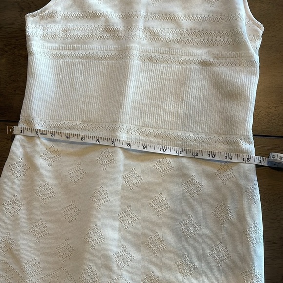Jalate Elegant White Sleeveless Dress - Picture 8 of 9